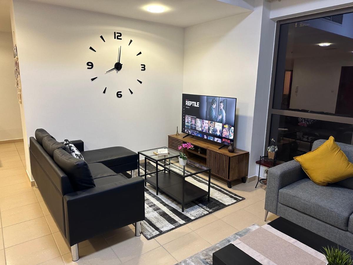 Moonlight Hostel Jbr - 2Min Walk To Jbr Beach - Gym - 2Min Metro Station - Poll Dubai Exterior photo