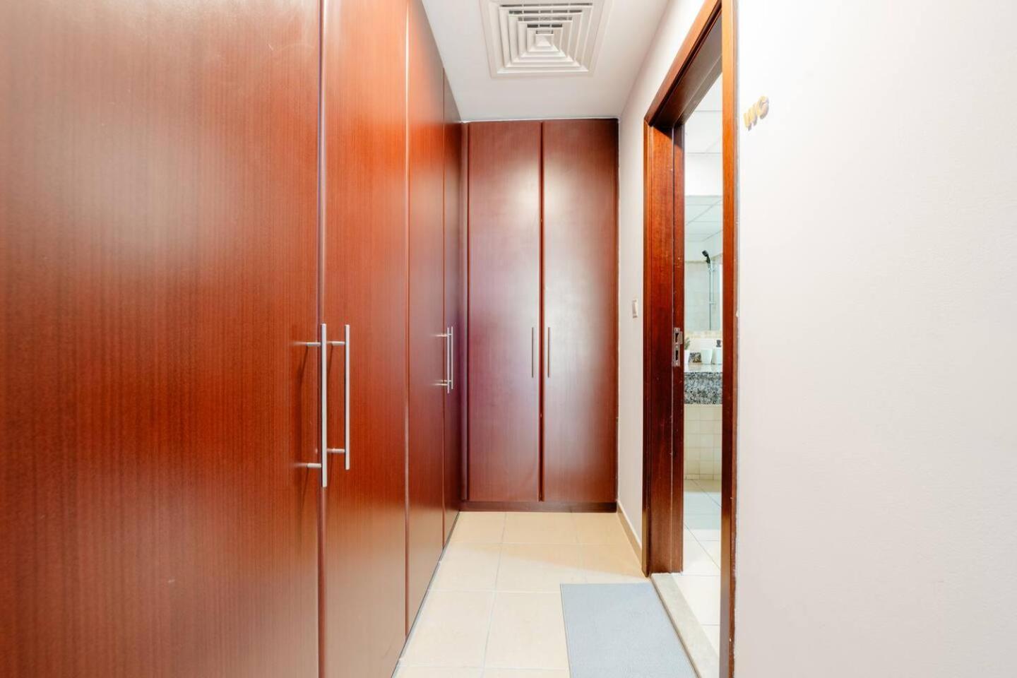 Moonlight Hostel Jbr - 2Min Walk To Jbr Beach - Gym - 2Min Metro Station - Poll Dubai Exterior photo