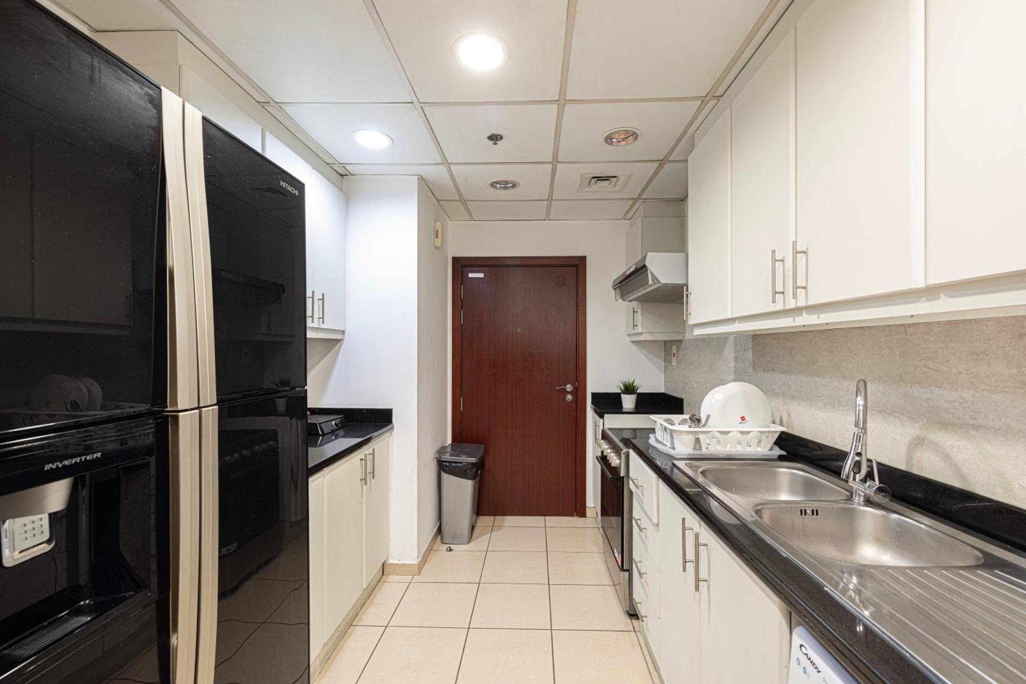Moonlight Hostel Jbr - 2Min Walk To Jbr Beach - Gym - 2Min Metro Station - Poll Dubai Exterior photo